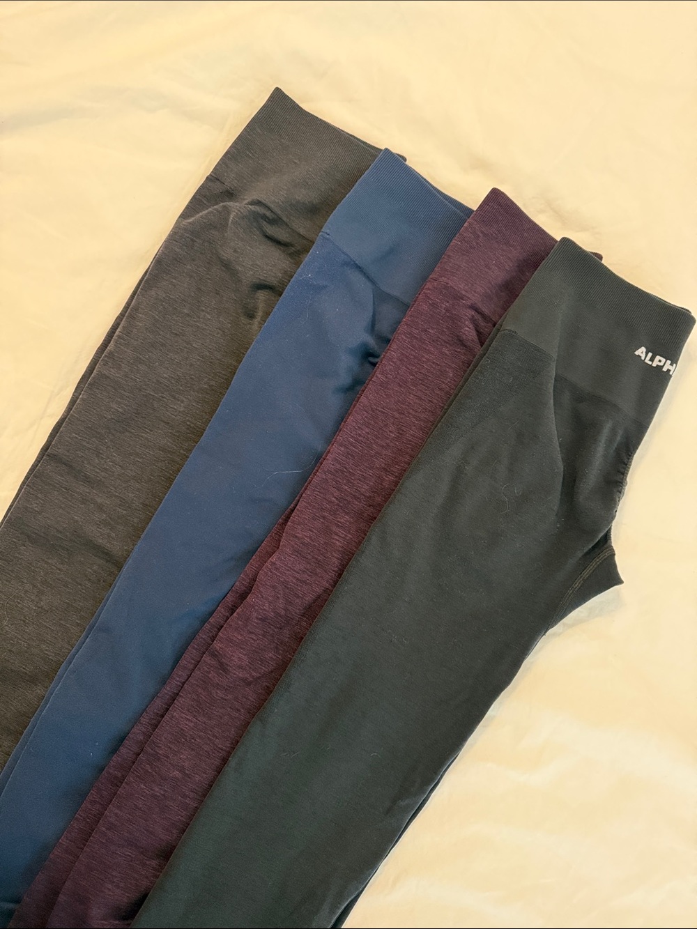 Alphalete Women’s High-Rise Seamless Amplify Legging Bundle